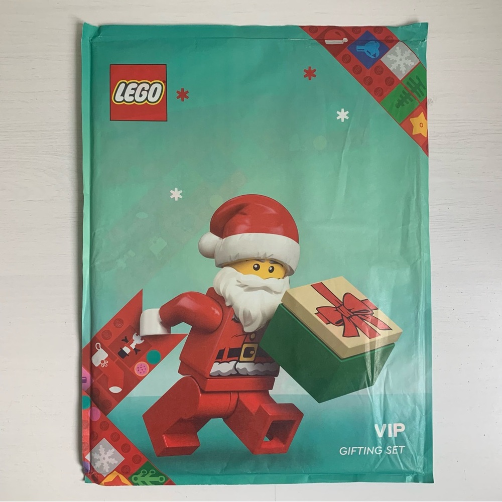 Lego Christmas Holiday Gift Wrap Set